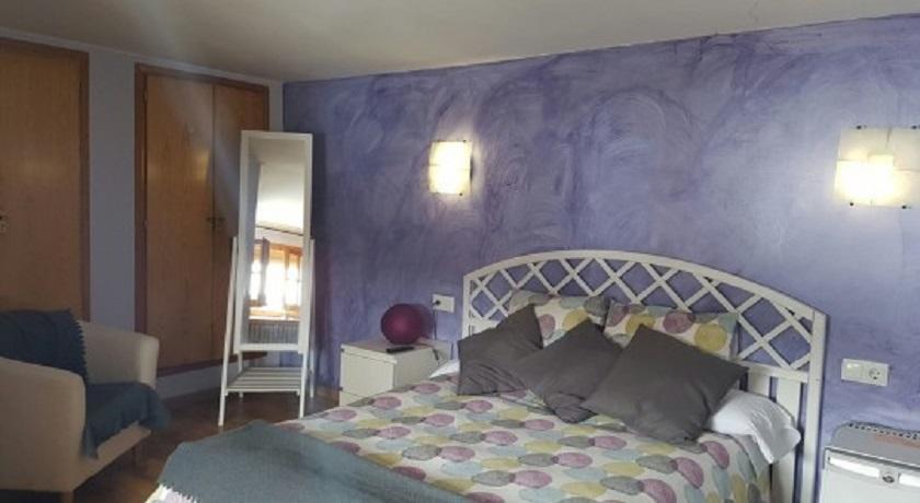 Hostal Iguer 아이사 외부 사진